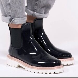 Dolce Vita Thunder H20 Platform Rain Boots Women's 6 Black Patent Chelsea Chunky